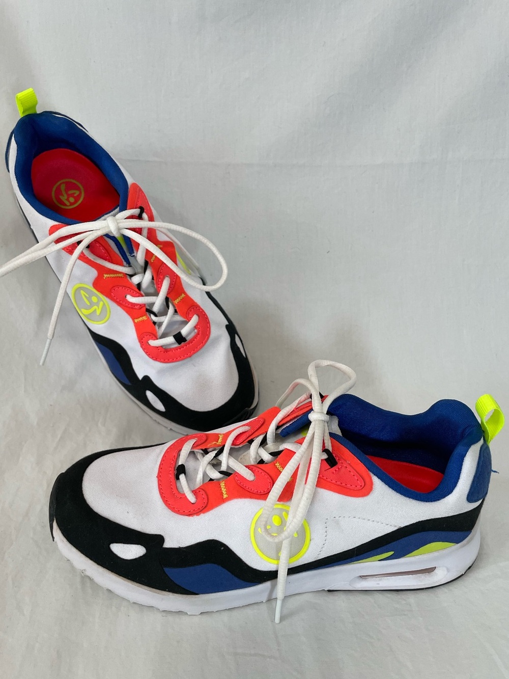 Zumba Air Lo Dance Workout Sneakers, Women’s Size 6.5, colorful, super clean